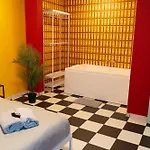 Capsule Casino - Table De Jeux - Balneo - Sauna - Playstation 5 Mons (Bergen)