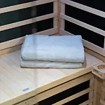 Apartment Capsule Casino - Table De Jeux - Balneo - Sauna - Playstation 5 Mons (Bergen)