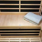 Capsule Casino - Table De Jeux - Balneo - Sauna - Playstation 5 Apartment