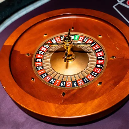 Capsule Casino - Table De Jeux - Balneo - Sauna - Playstation 5 * مونس