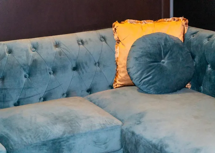 Capsule Casino - Table De Jeux - Balneo - Sauna - Playstation 5 Mons