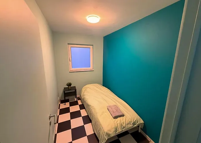 Capsule Casino - Table De Jeux - Balneo - Sauna - Playstation 5 *