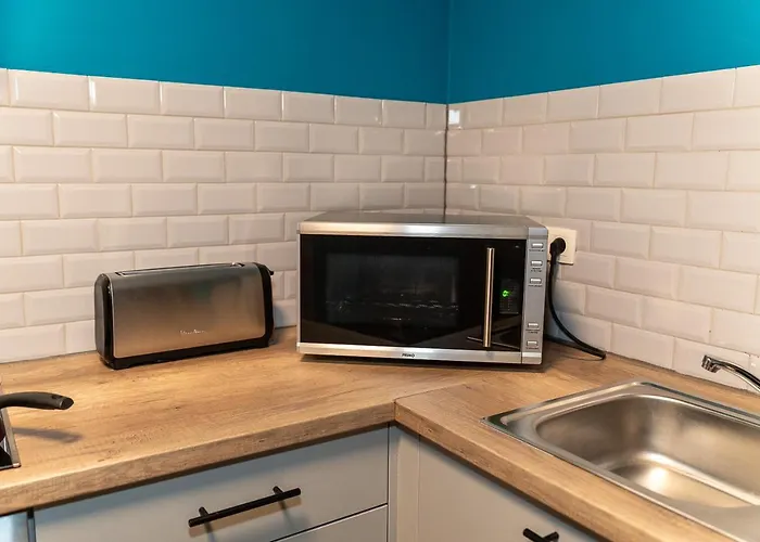 Capsule Casino - Table De Jeux - Balneo - Sauna - Playstation 5 Mons